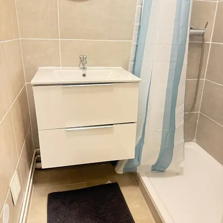 Apartament 2 Independent 5 People Rer B Paris Cdg